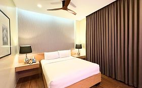 Lenox Hotel